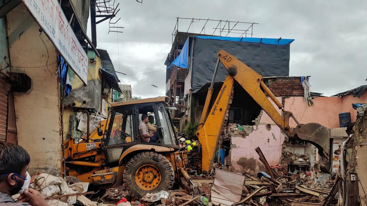 یک ساختمان در هند فروریخت