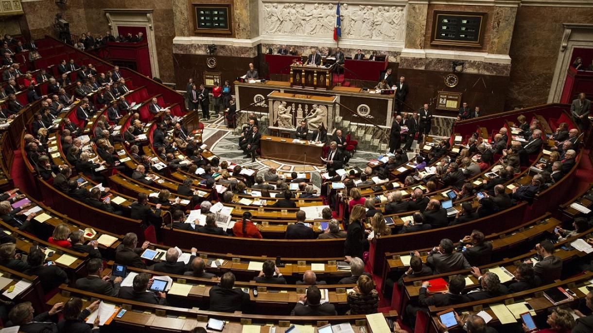 A francia parlament elfogadta az új terrorelhárítási törvénytervezetet
