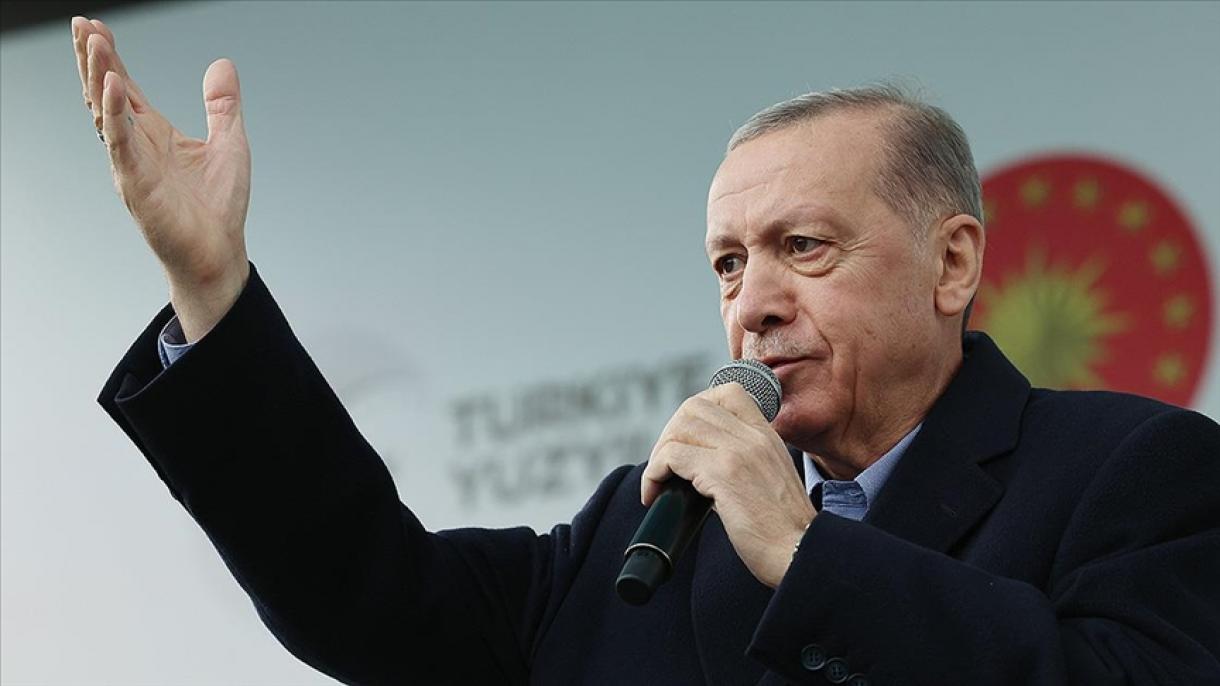 El presidente Erdogan visitó Malatya en la zona de terremotos