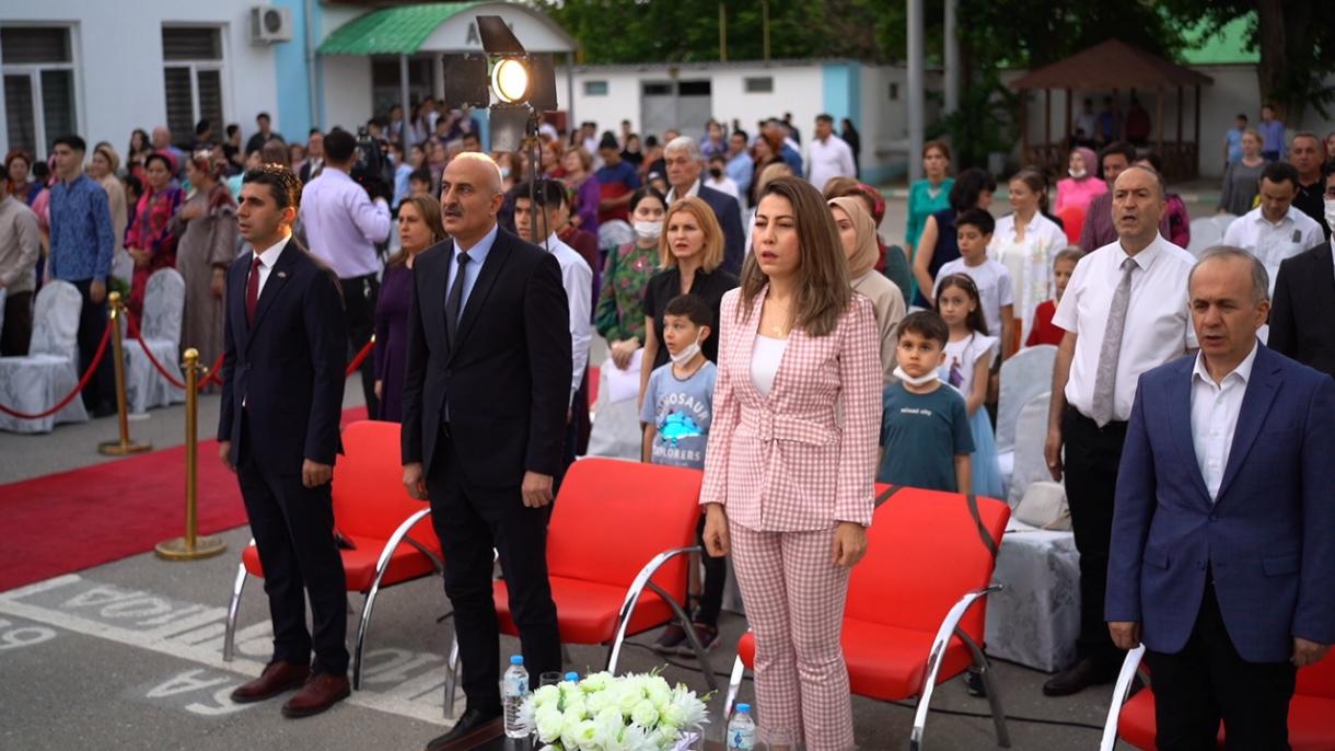 Aşkabat Ortak Türkmen-Türk Okulu 2022 Yılı Mezunlarını Verdi 3.jpg
