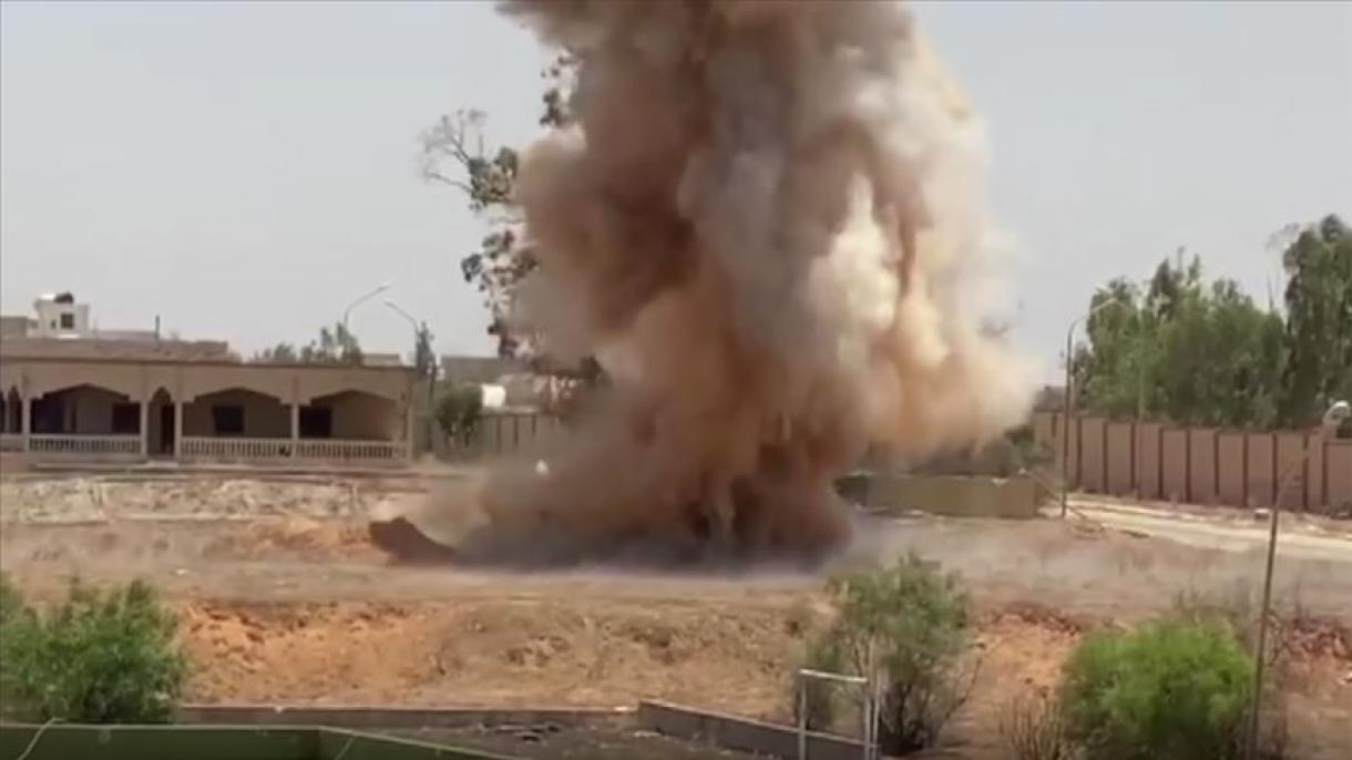 گلوله های توپ شلیک شده به مسجدی در لیبی از سوی نیروهای مسلح ترکیه امحاء شد