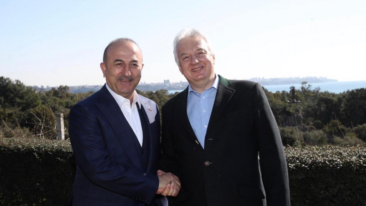 دیدار و گفتگوی وزیر خارجه ترکیه و معاون نخست وزیر مجارستان