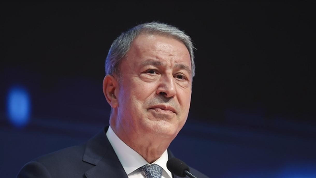 Ministro de Defensa turco llama a los aliados de Türkiye a colaborar contra el terrrorismo