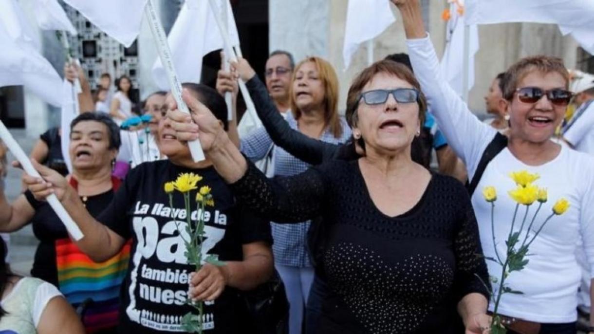 Colombia vota "no" y Santos dice: "Se abre una "nueva realidad política"