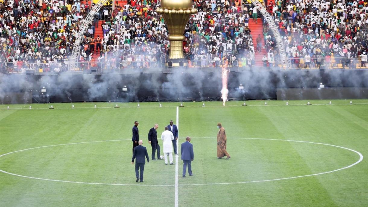 Erdoğan Senegal Stadyumu8.jpg