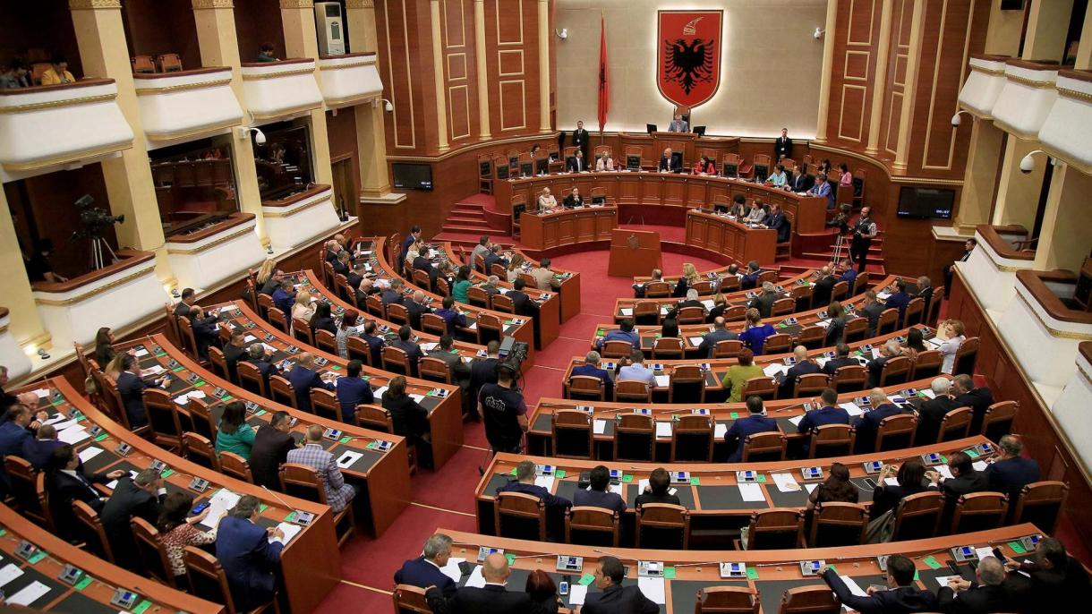 Albaniya parlamenti Türkiyədən PUA almaq üçün əlavə vəsait ayrılmasını təsdiqləyib