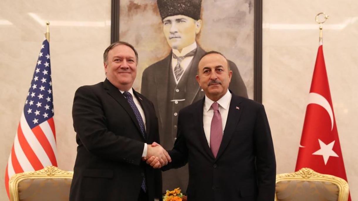 Çavuşoğlu se encontrará hoje com Pompeo