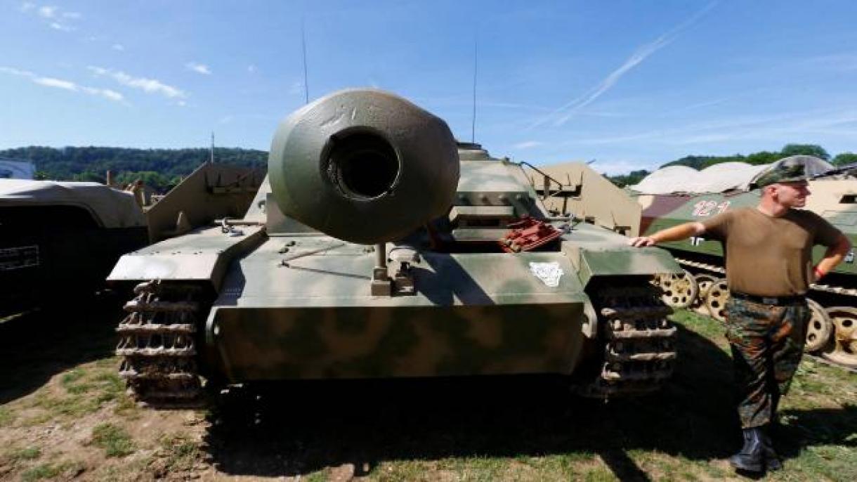 Almaniyada bir adamın qarajından “Panther” tankı çıxdı