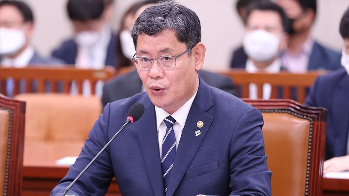 Южнокорейския президент прие оставката на министъра на обединението Ким