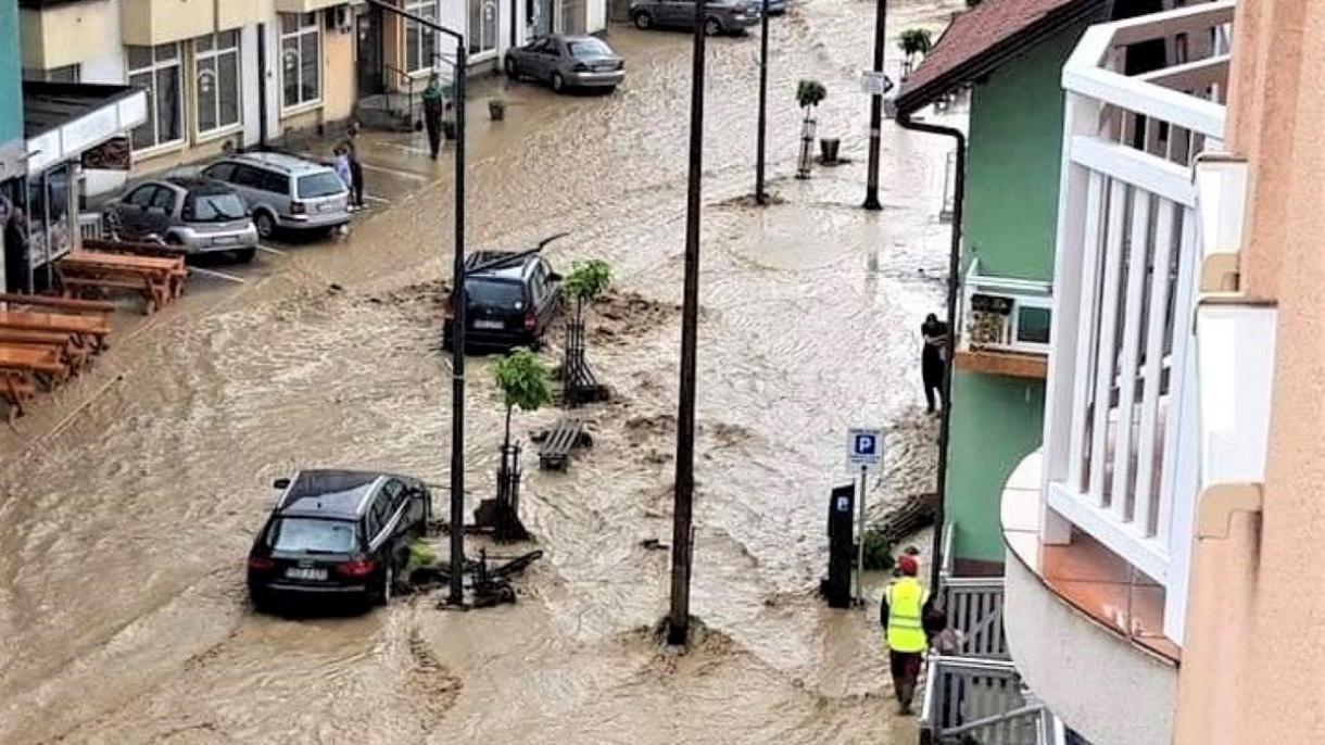 بوسنیا ہرزیگوینا میں شدید بارشوں سے شہروں میں سیلاب آگیا