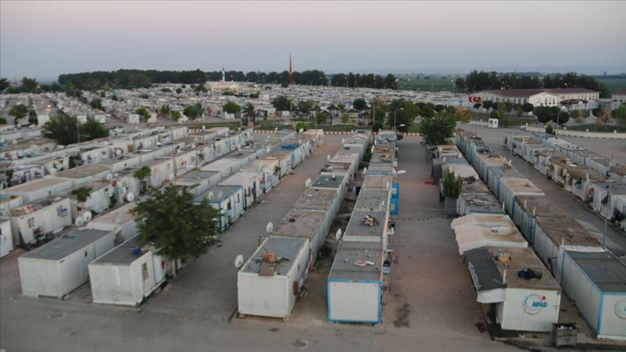 اردوگاههای پناهندگان در ترکیه روزنامه نگار یونانی را متحیر ساخت