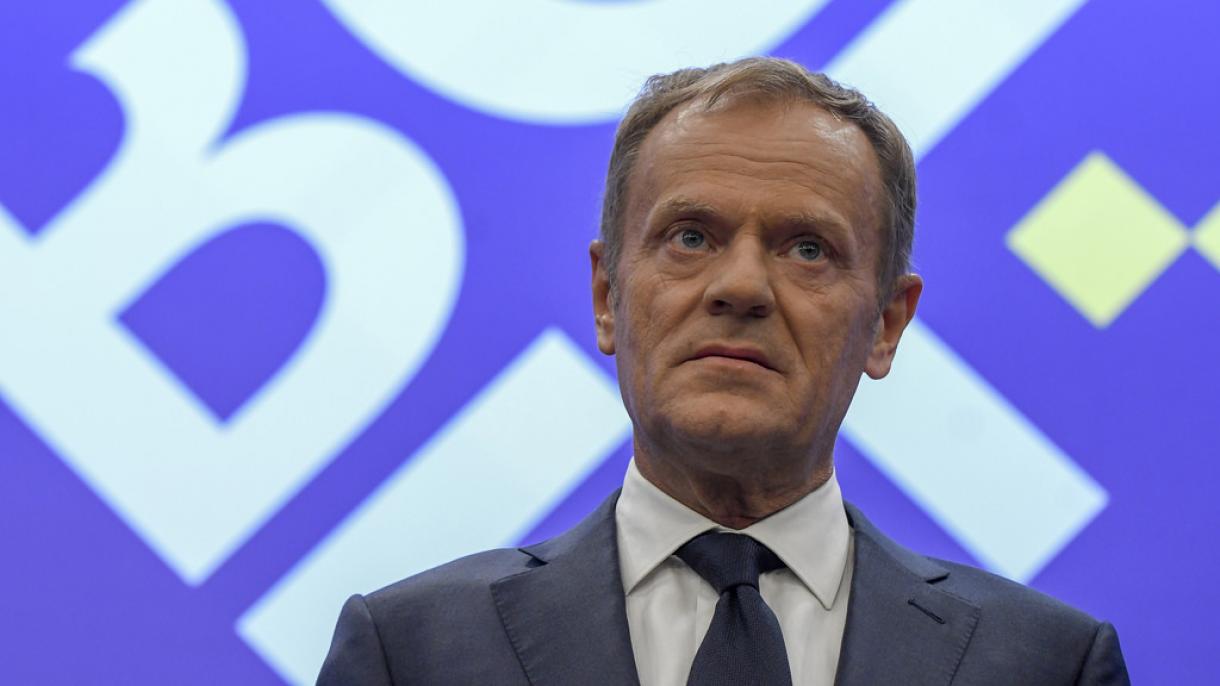 tusk, donald tramp we rehberlik apparatini nahayiti éghir ibarilerni ishlitip eyiblidi