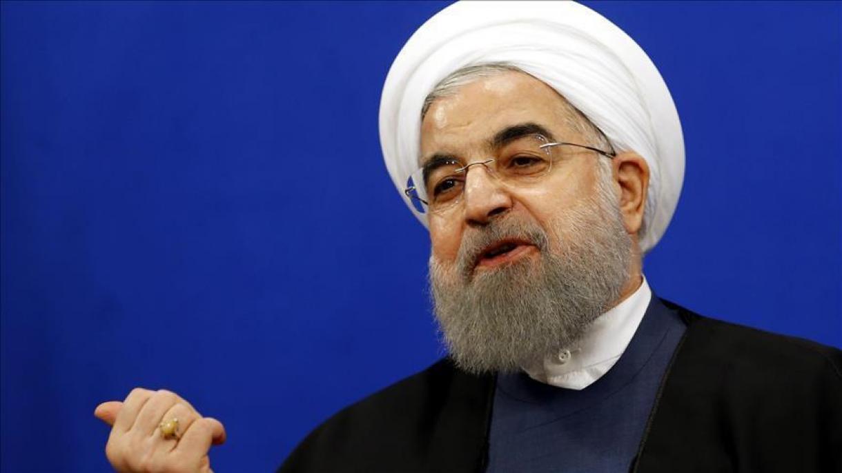 روحانی: مشاغل با ریسک متوسط می توانند آغاز به کار کنند