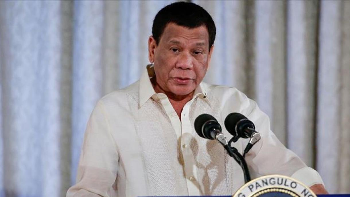 菲律宾总统杜特尔特警告中国不要碰中业岛