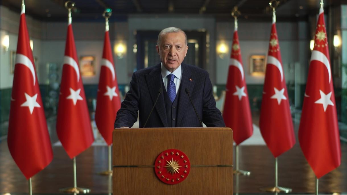 اردوغان، تورک شوراسی توپلانتیسینا ویدئو مئساژلا قاتیلدی