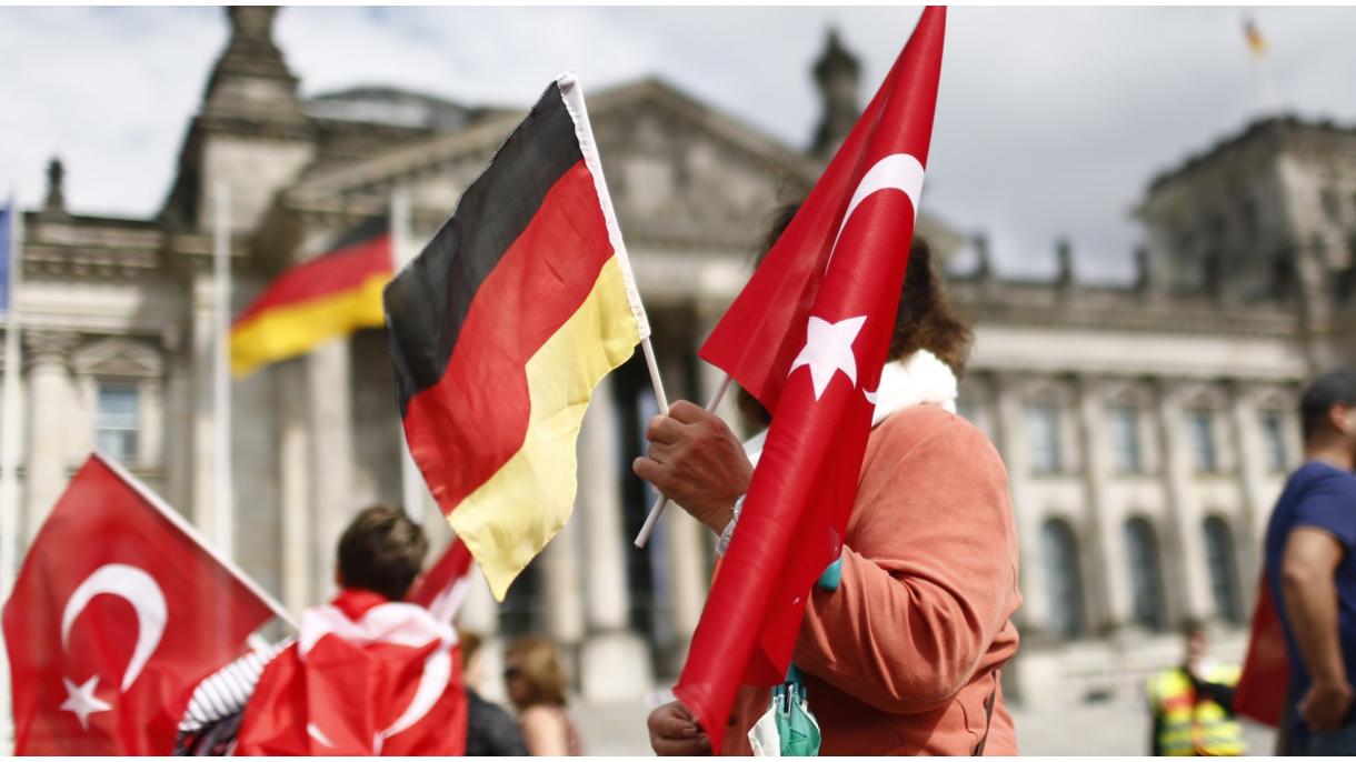 Cartas racistas às famílias turcas na Alemanha