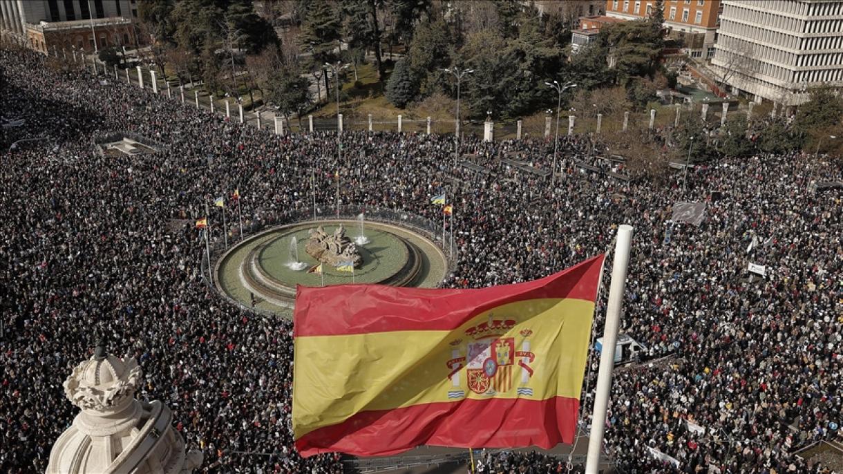 تظاهرات پرسنل بهداشتی در اسپانیا