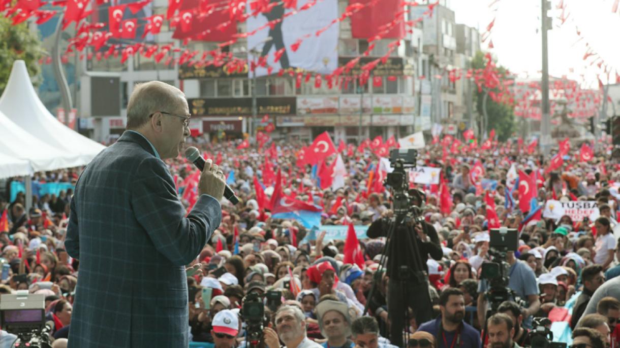 Erdogan: "Non possiamo fidarci della politica dell' occidentale"