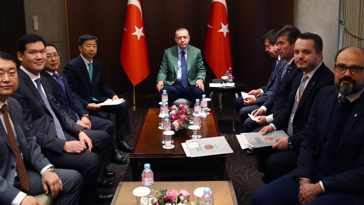 Prezident Erdogan Seulda  “Aýla” filminiň gahrymany 73 ýaşyndaky Eunža Kimi kabul etdi