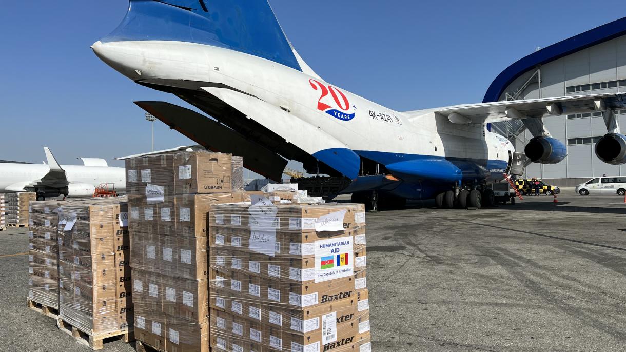 Azerbajdzsán humanitárius segélyt küldött Ukrajnának