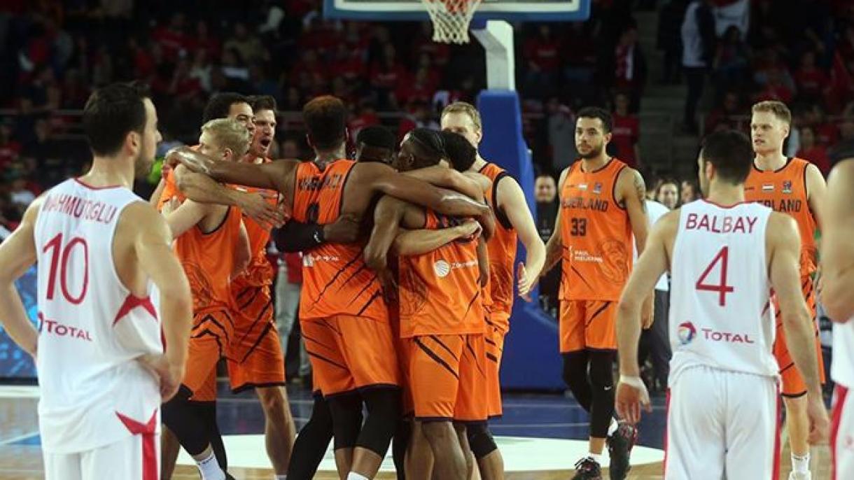 Turquía, derrotada por Holanda en la fase de clasificación para el Eurobasket 2021