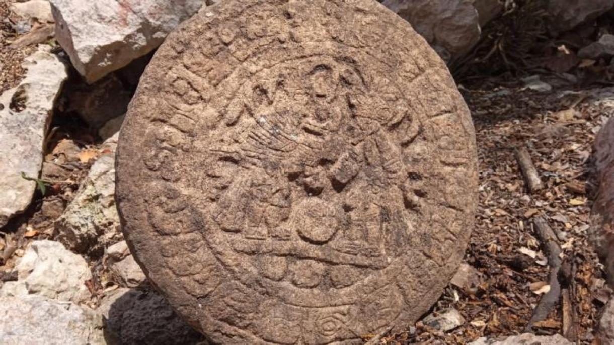 Археолози, откриха камъннен диск използван от маите при древната игра с топка