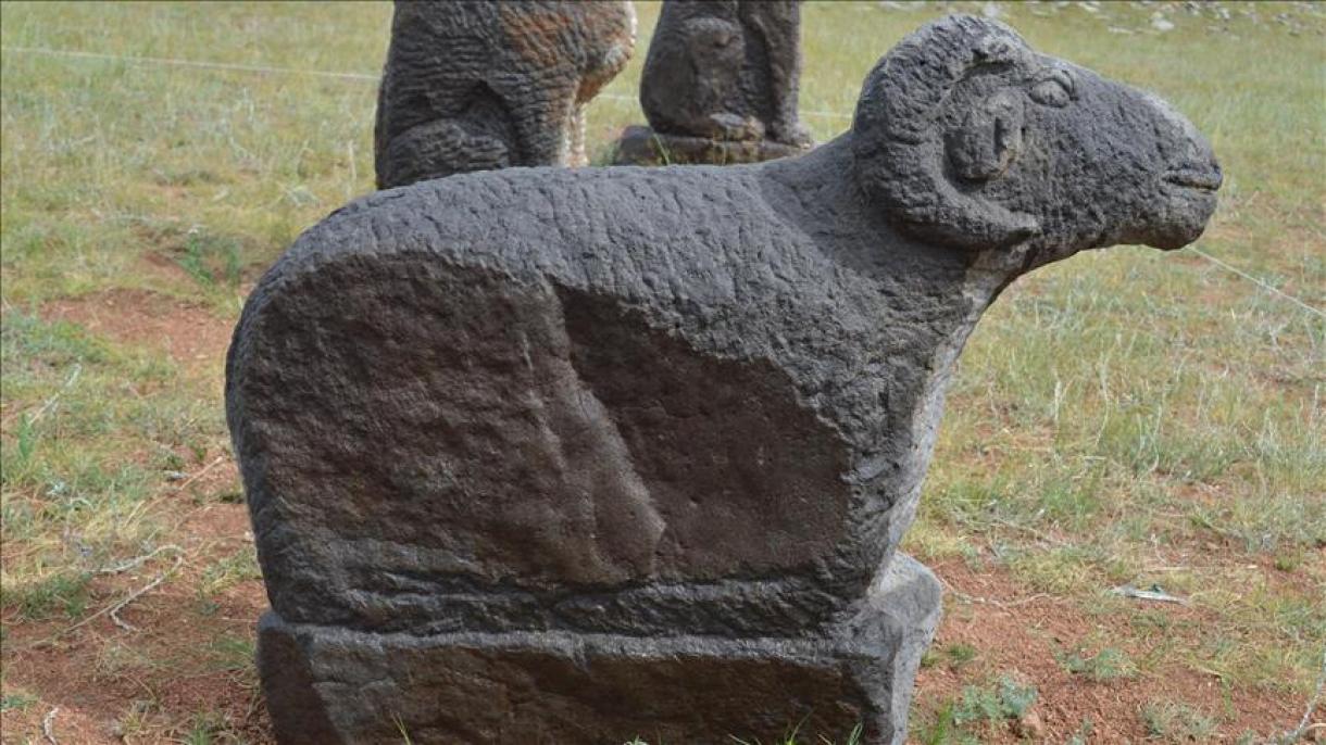 کشف مجسمه‌های قدیمی متعلق به ترک‌ها در مغولستان