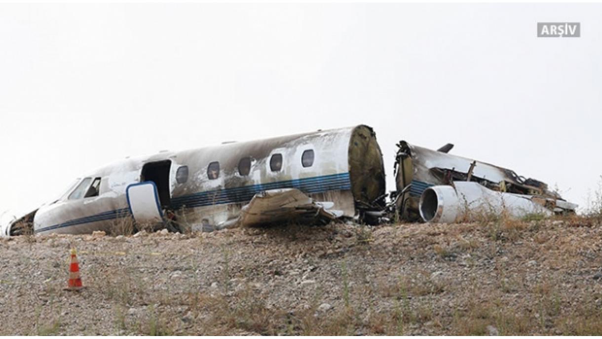 Un avion privat turc s-a prăbuşit în Iran