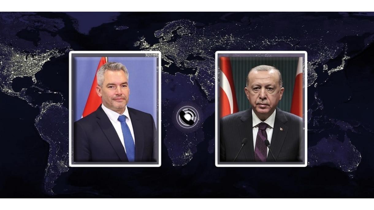 Erdoğan parla al telefono con Nehammer