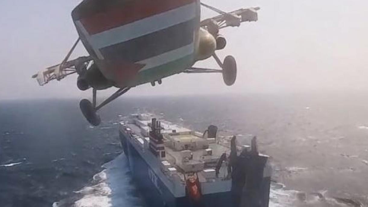 Rebelii Houthi din Yemen au lovit o navă britanică în Golful Aden