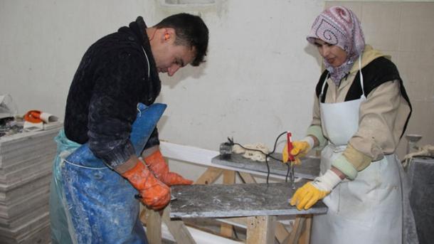Χορηγούνται άδειες εργασίας σε Σύριοι στην Τουρκία