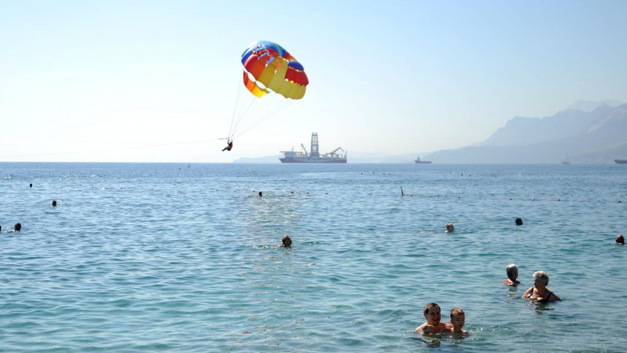 Número de turistas em Antalya este ano já ultrapassou os 12,5 milhões