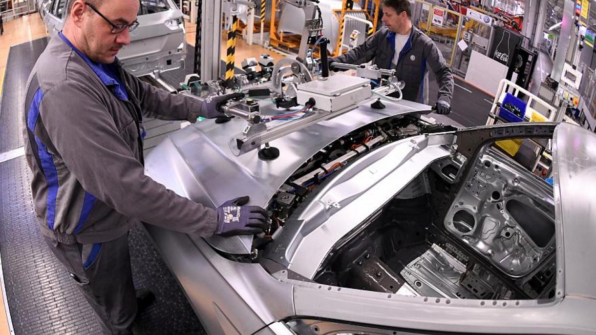 Volkswagen suprimirá entre 5.000 y 7.000 empleos hasta 2023
