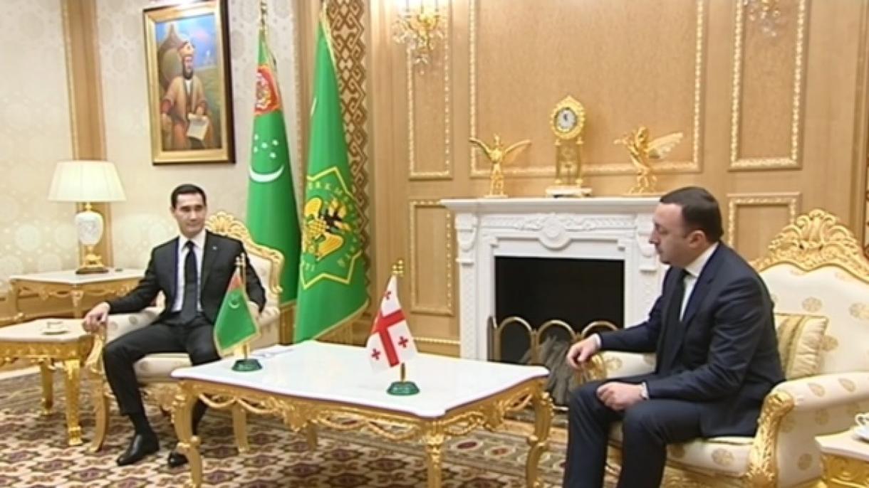 Gürcistan Başbakanı Aşkabat’ı Ziyaret Etti (4).jpg