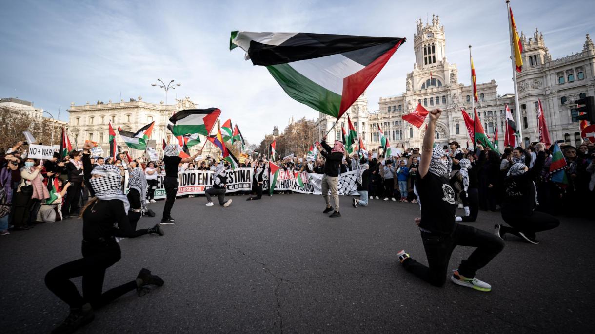 Палестинаны колдооо демонстрациялары