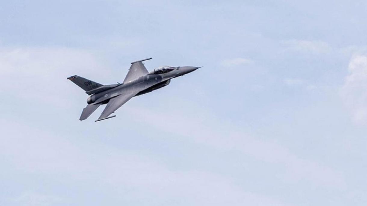 Türkiyenin döyüş təyyarələri Yunanıstana məxsus "F-16" qırıcıları tərəfindən narahat edildi