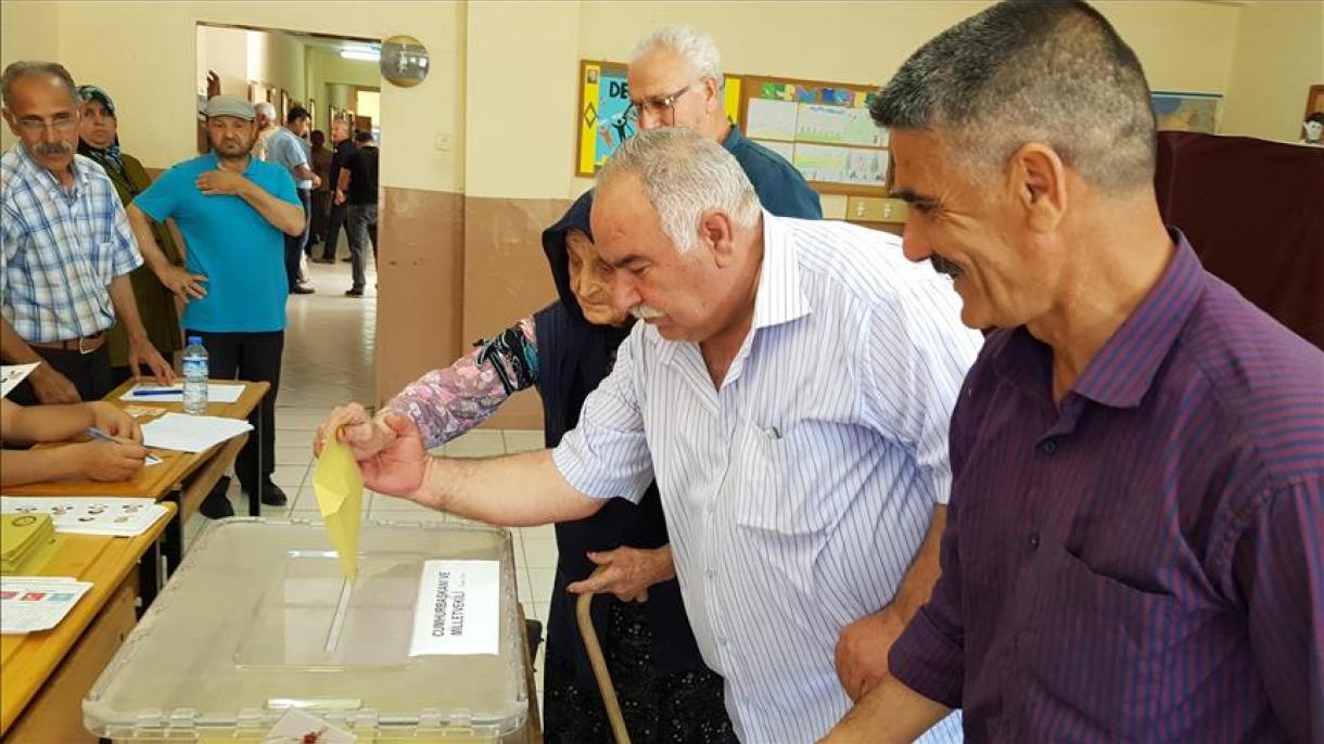 شرکت رای دهنده 117 ساله در انتخابات تورکیه