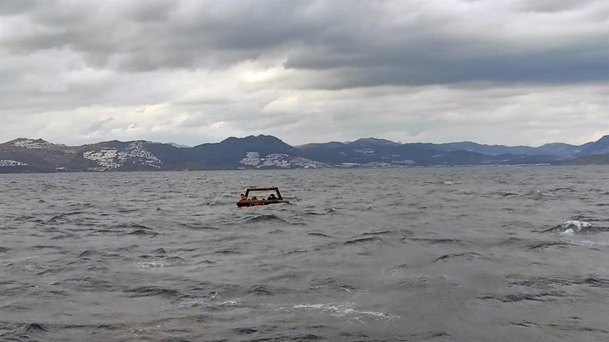 В Егейско море са спасени  общо 38 незаконни мигранти