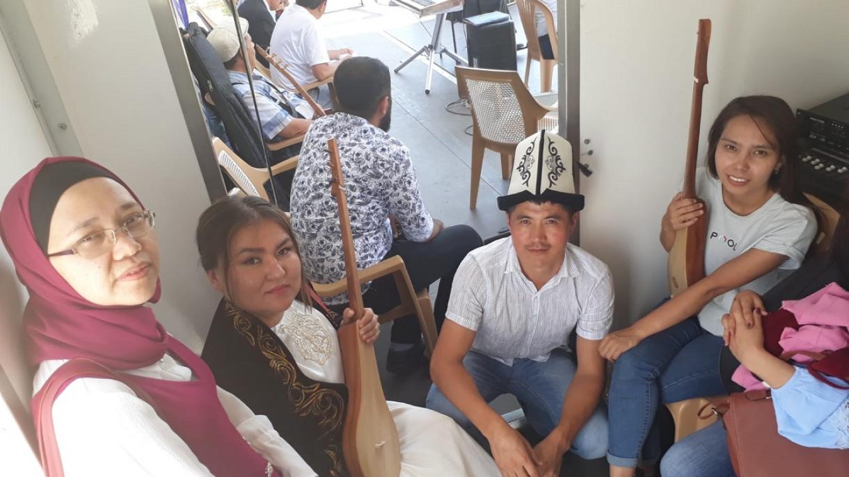 Йозгатка жайгашкан кыргыздар менен фестивалда