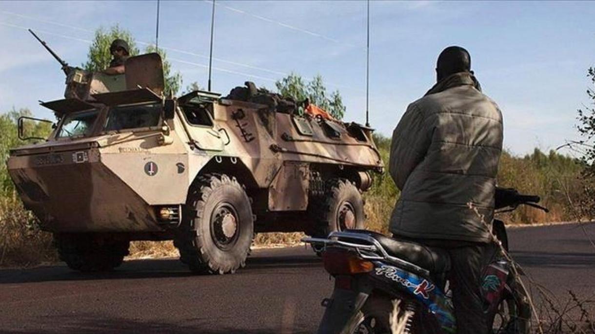 Министри са арестувани от разбунтували се военниини в Мали