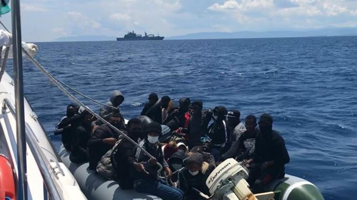 トルコ沿岸警備隊がギリシャから押し返された難民50人を救う