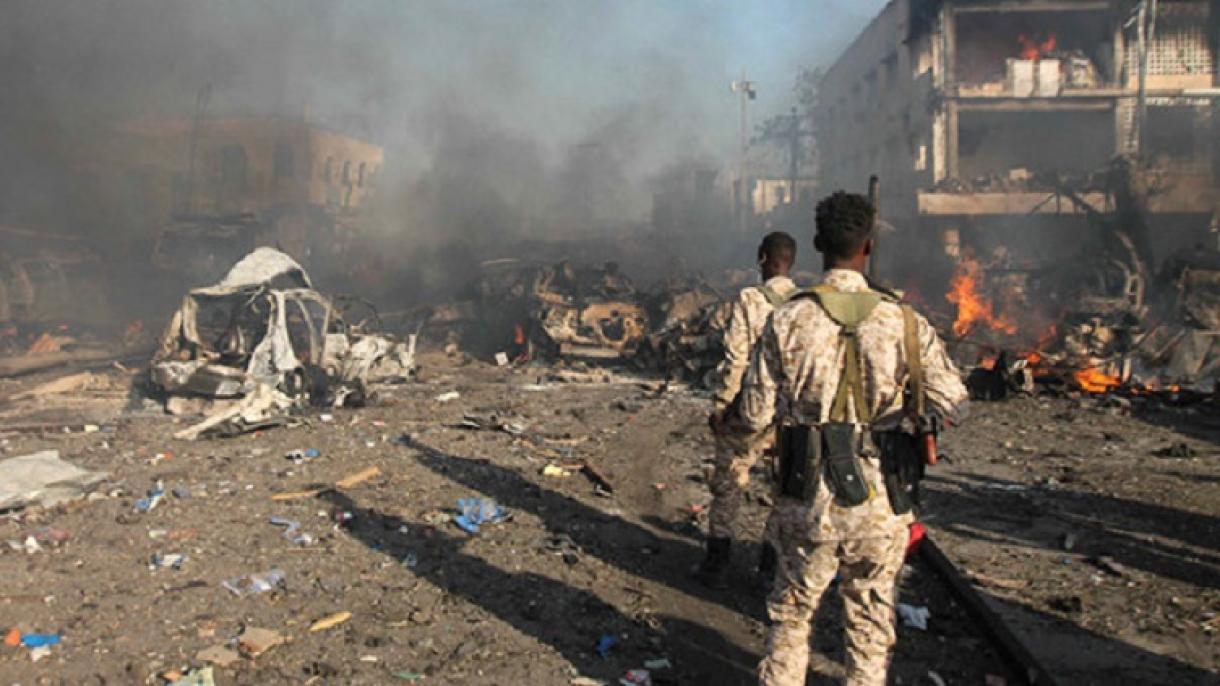 索马里军车遭自杀袭击 3死