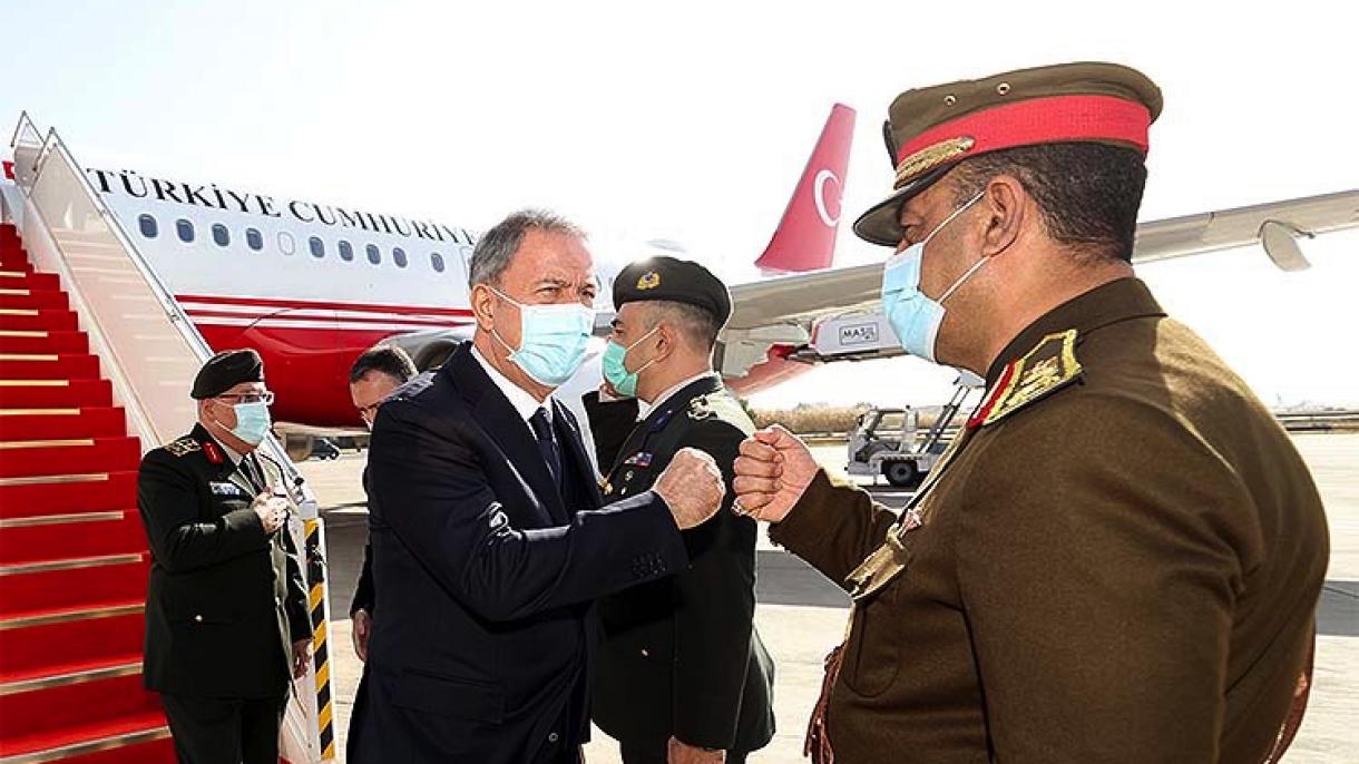 وزیر دفاع ملی ترکیه در بغداد با وزیر دفاع عراق دیدن کرد
