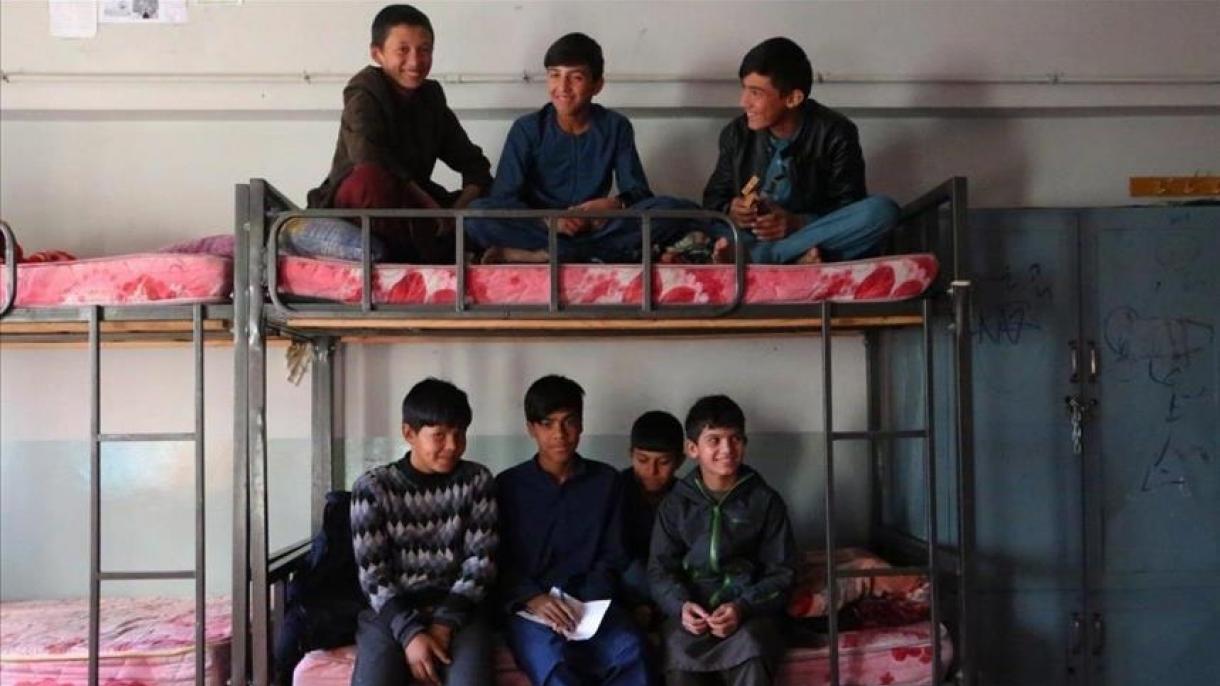 وضعیت دشوار کودکان بی سرپرست در افغانستان