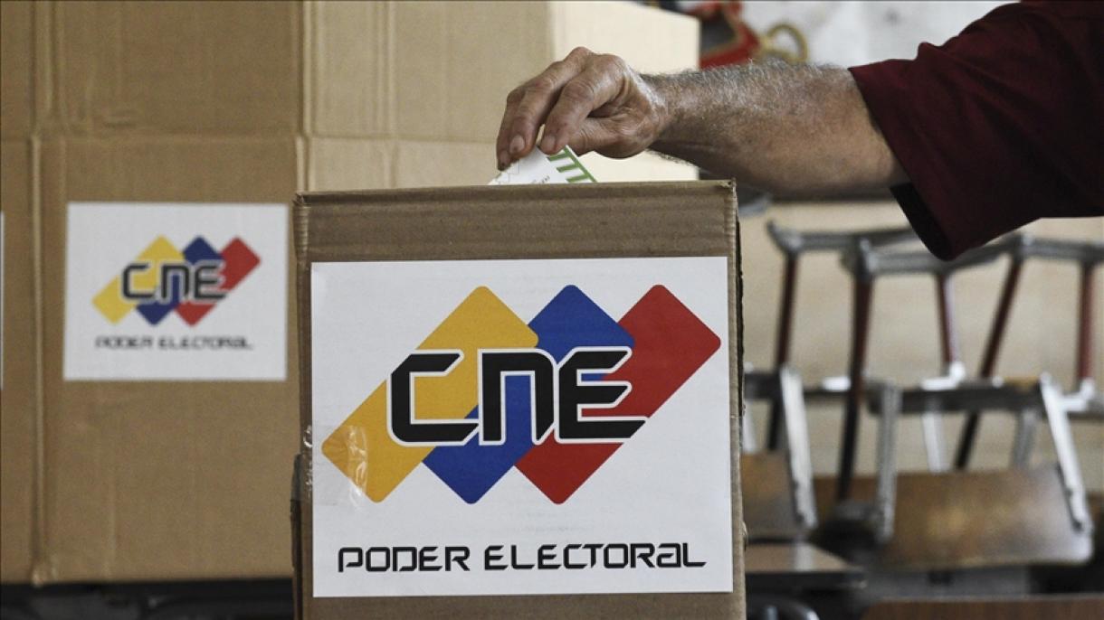 Venezuela: 107 organizaciones políticas participarán en las elecciones legislativas de este domingo