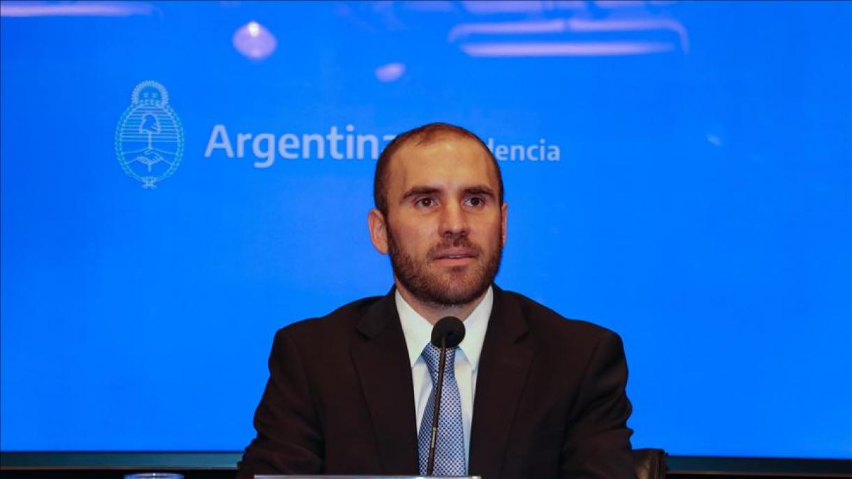 Ministro de Economía argentino inicia en EEUU gestiones para renegociar la deuda con el FMI