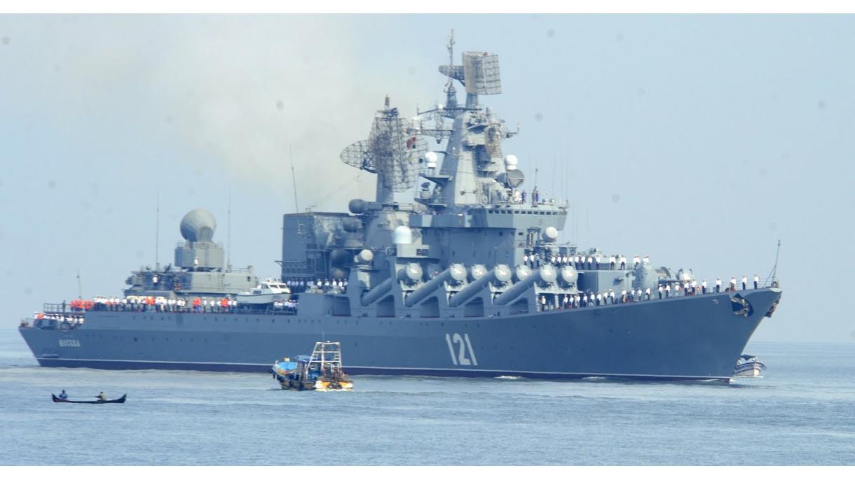 俄罗斯战舰在地中海 “驱赶”一艘荷兰潜艇