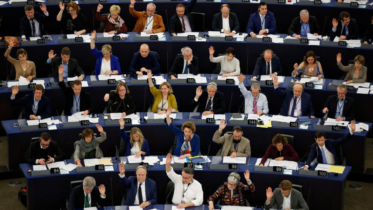 آوروپا پارلامئنتی عضو اؤلکه‌لری ایستانبول موقاویله‌سینی تصدیقلمه‌یه چاغیردی
