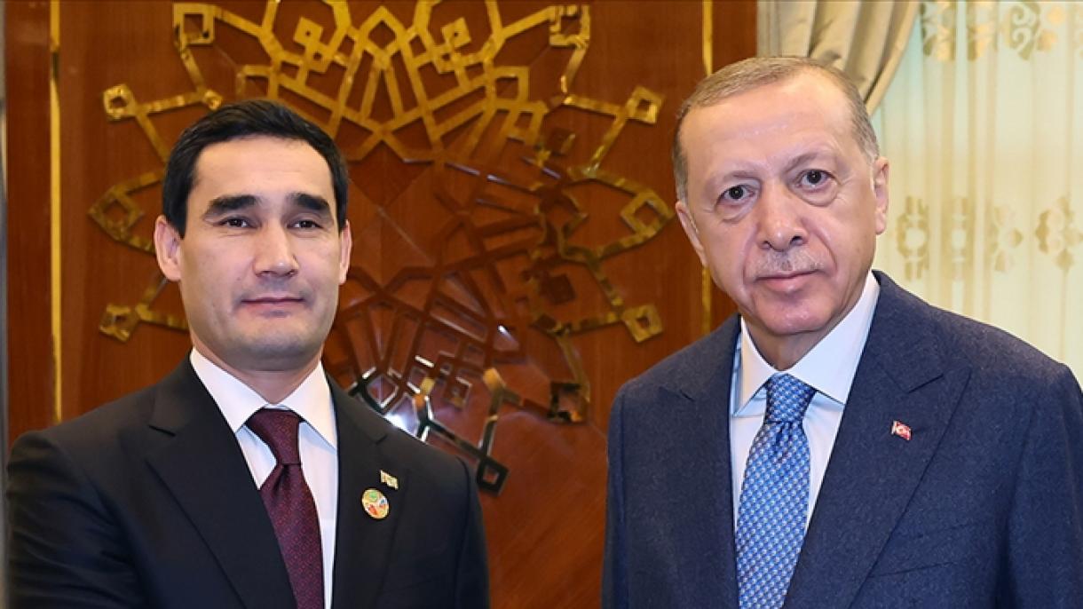 Президентът на Туркменистан Сердар Бердимухамедов идва на посещение в Турция