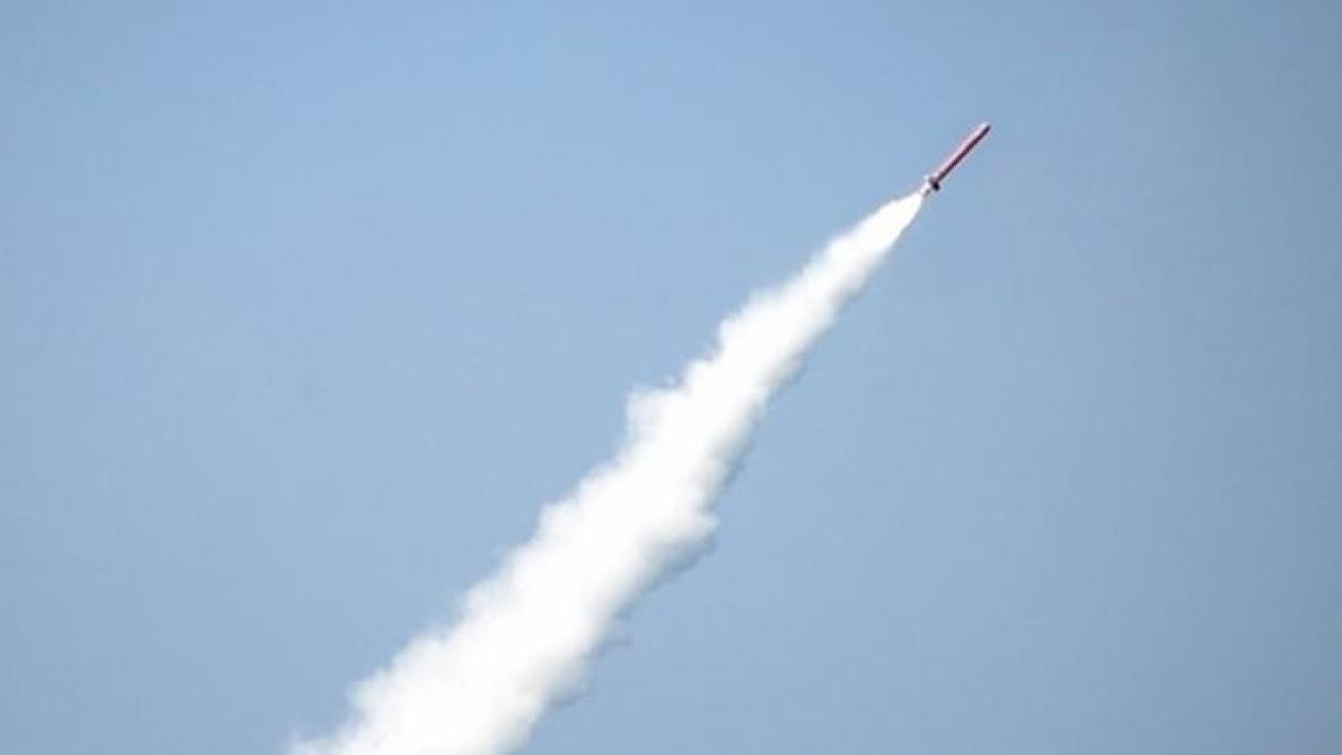 朝鲜实施搭载高超音速弹头的中程弹道导弹测试